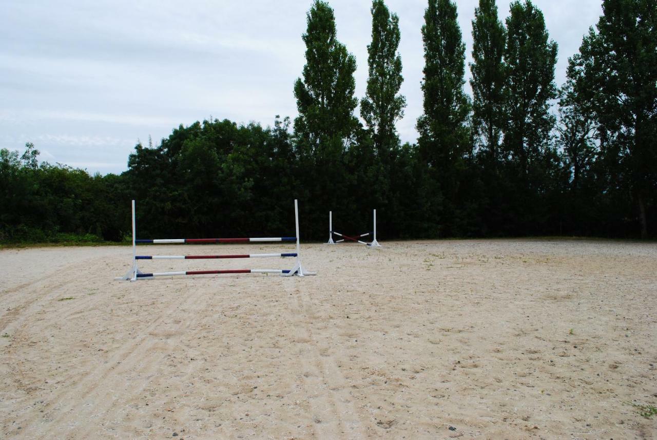 Apartmán Ecurie De La Grange L'Abbe Le Langon Exteriér fotografie